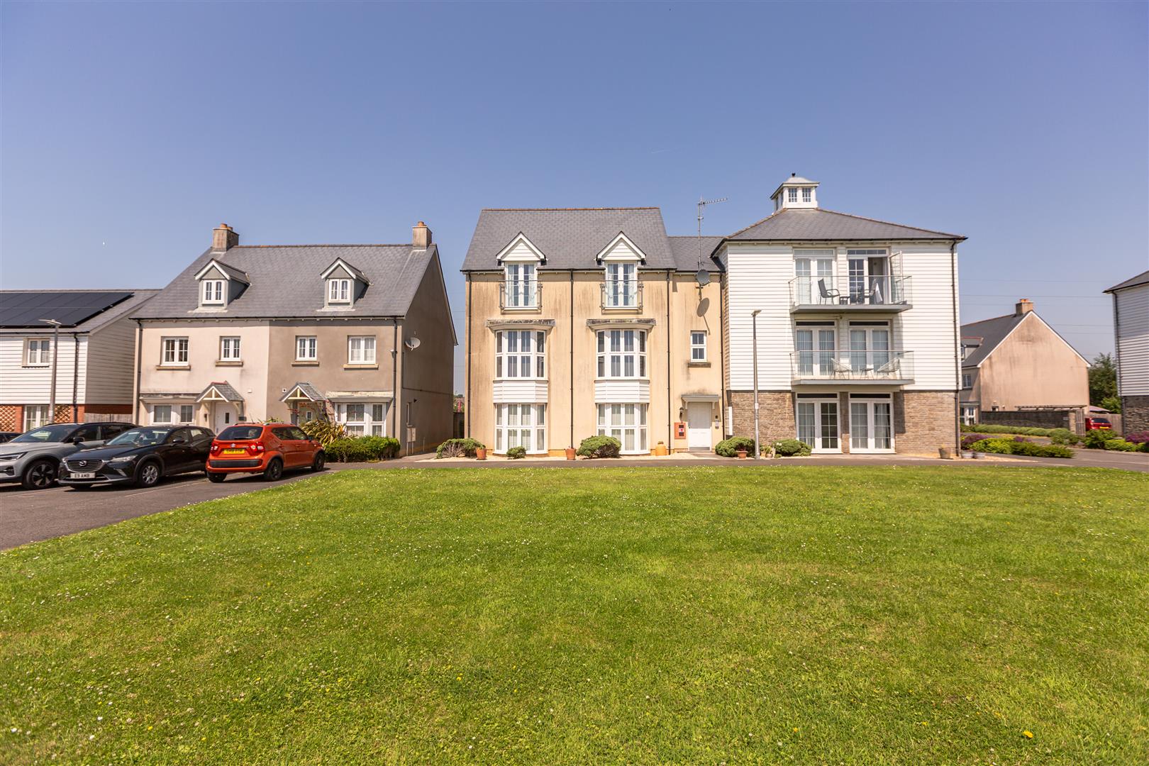 Y Corsydd, Llanelli, SA15 2DX